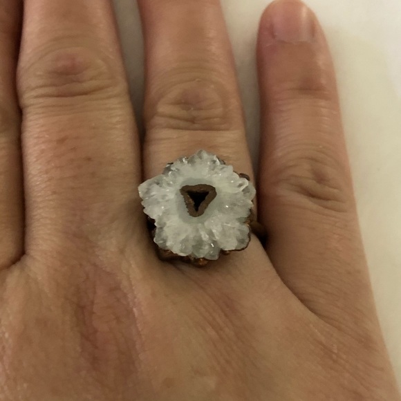 Quartz Slice Ring - Picture 4 of 4
